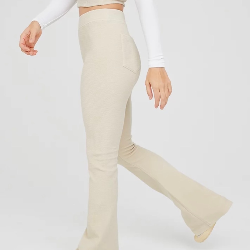 Aerie Offline XSP Party favor high waist flare legging xs short